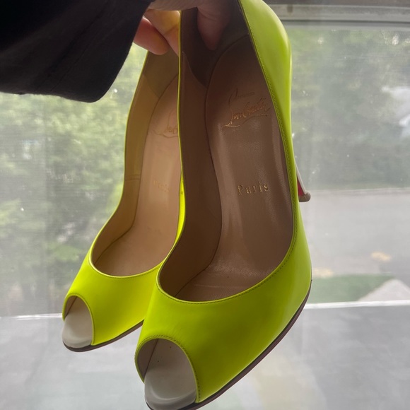 Yellow peep toe Christian Louboutin - Picture 3 of 7